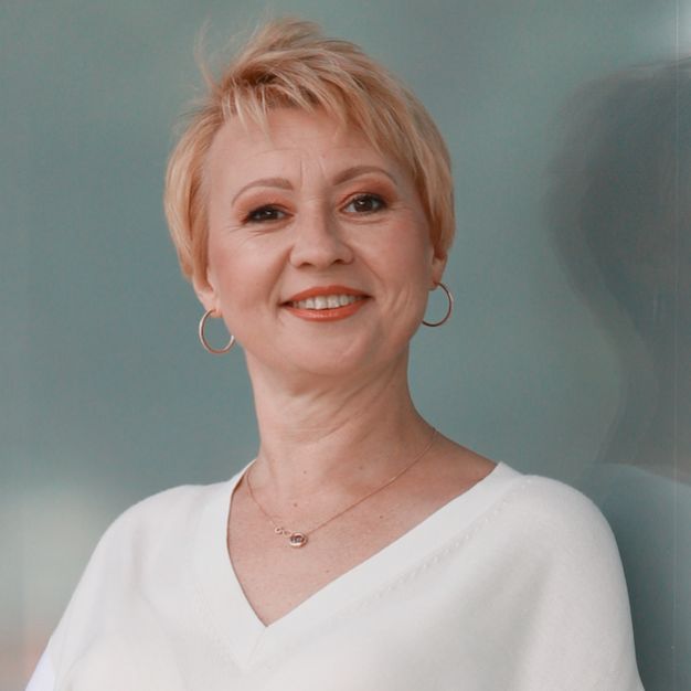 Elena Wiede - Buchhalterin in Frankfurt