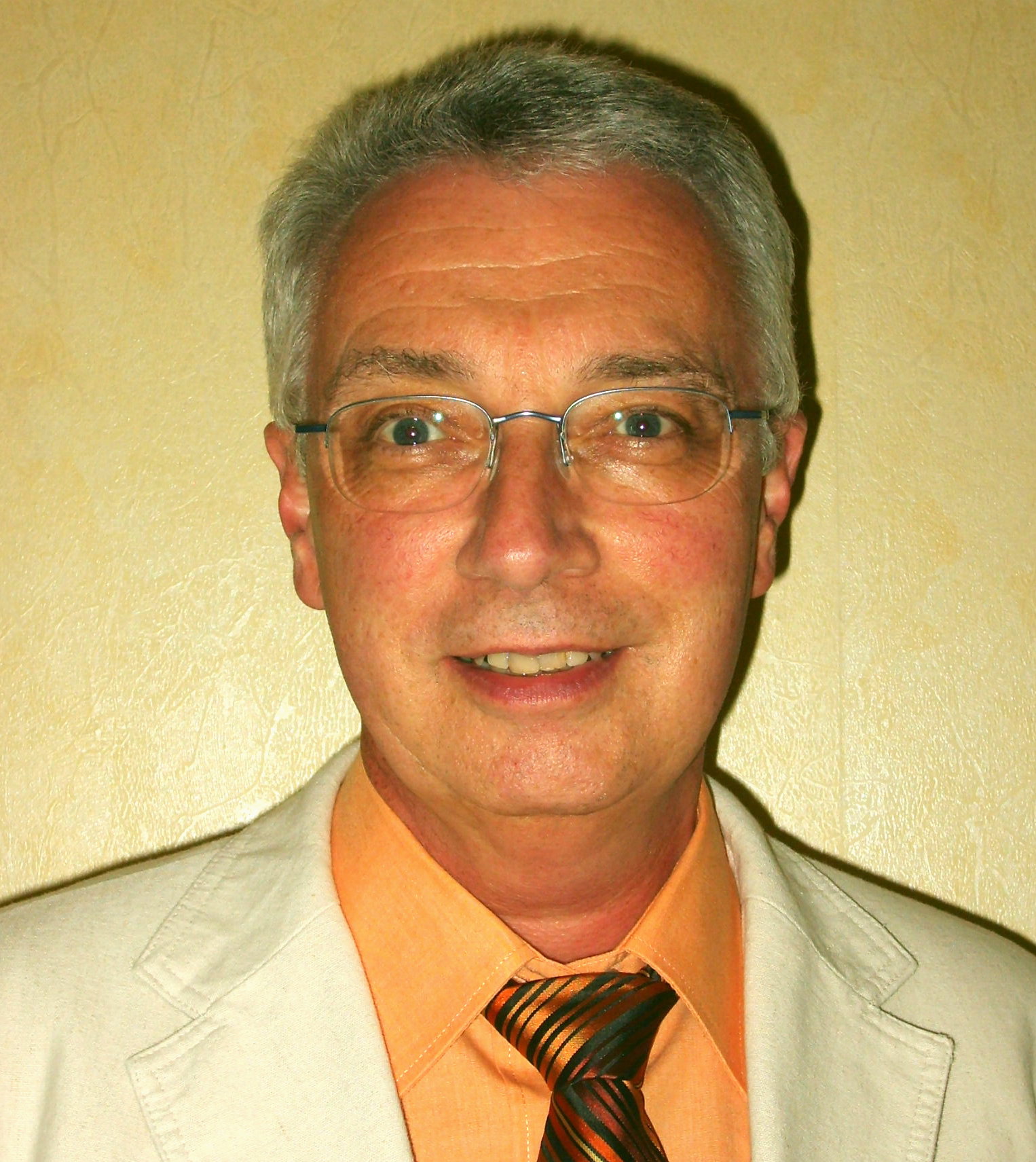 Heinz Hardock - Buchhalterin in Bruchsal