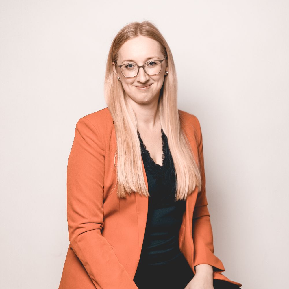 Karolina Zeitler - Buchhalterin in Sinzing
